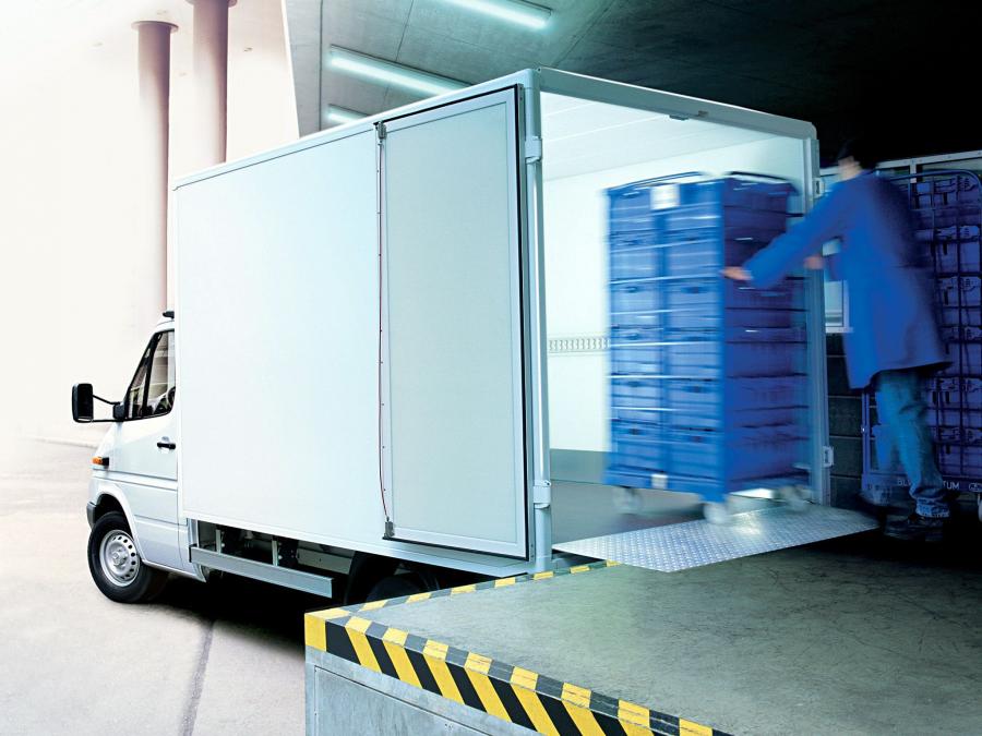  Mercedes-Benz Sprinter Chassis 2000 года  (фото 4 из 9)